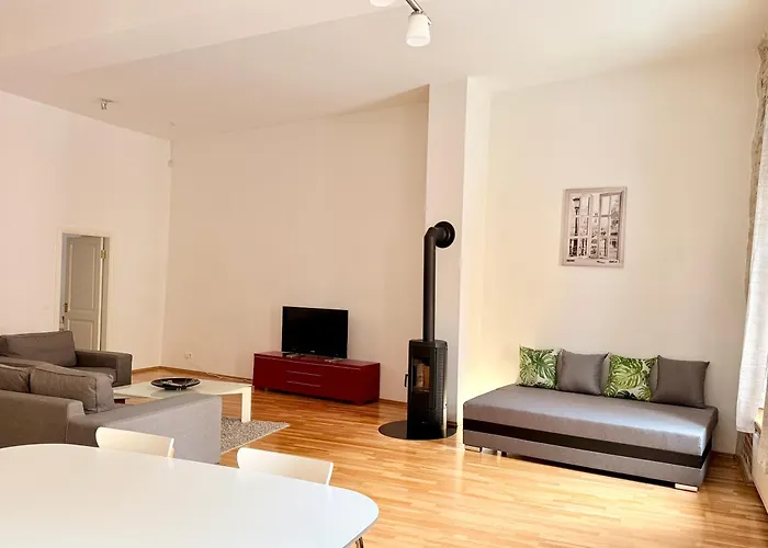 Dictumfactum Noble Old Town * Talin