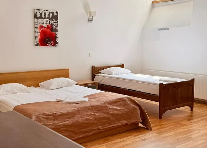 Dictumfactum Noble Old Town Apartman *