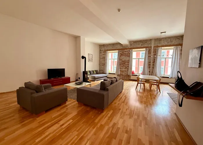 Dictumfactum Noble Old Town Appartement